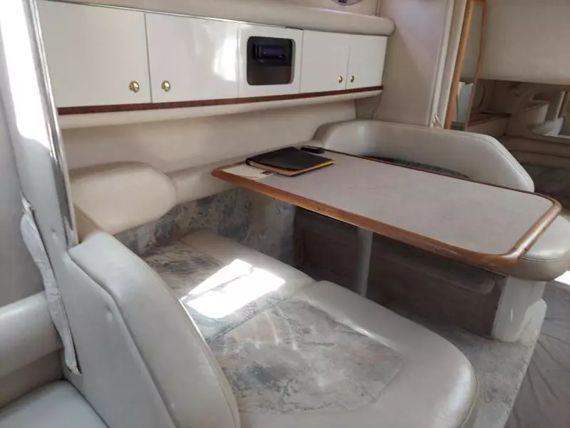 1995 Sea Ray 330 Sundancer