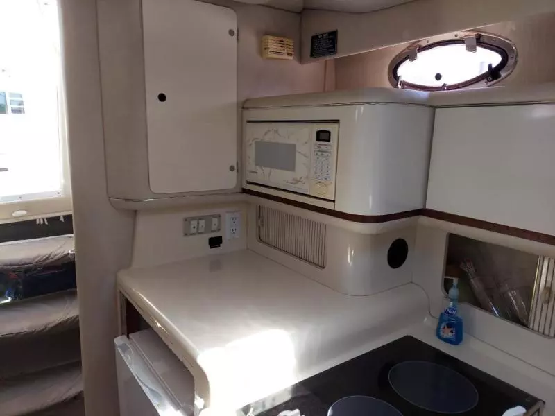 1995 Sea Ray 330 Sundancer