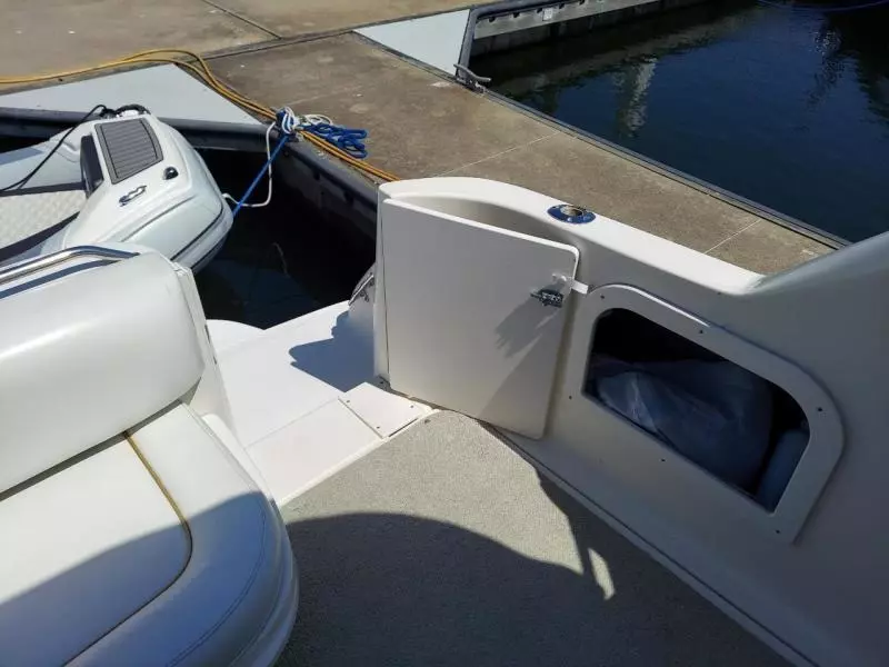 1995 Sea Ray 330 Sundancer