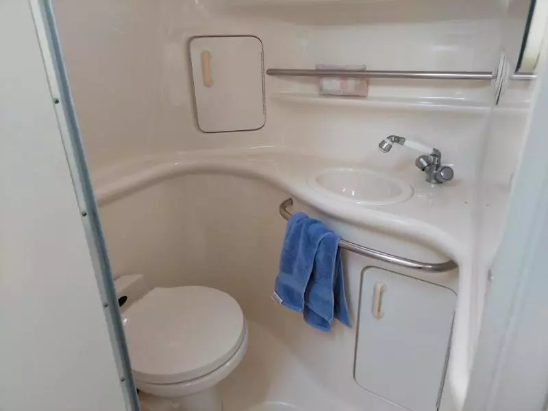 1995 Sea Ray 330 Sundancer