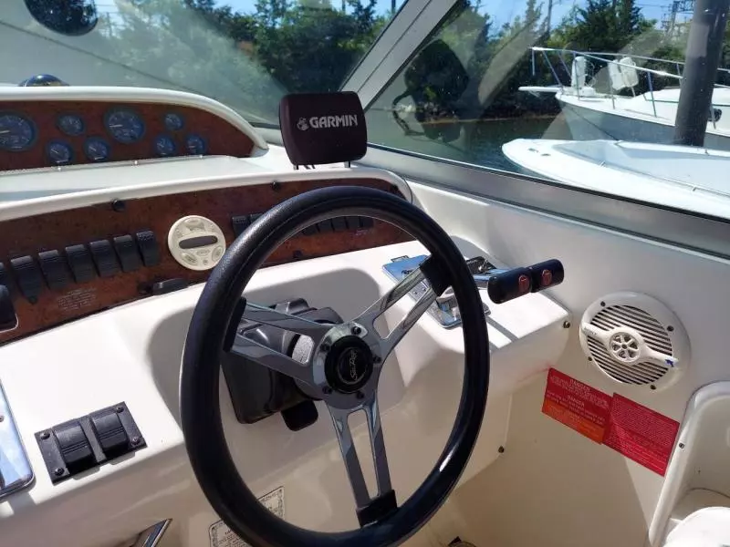 1995 Sea Ray 330 Sundancer