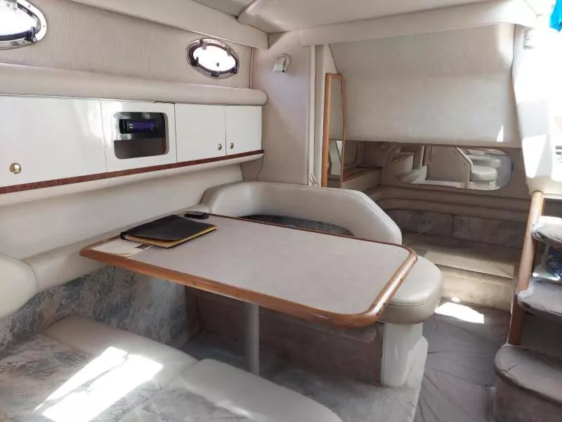 1995 Sea Ray 330 Sundancer
