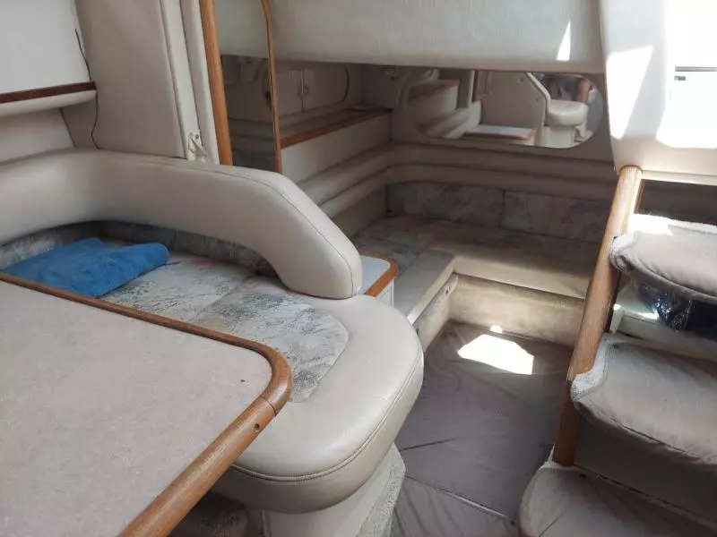 1995 Sea Ray 330 Sundancer