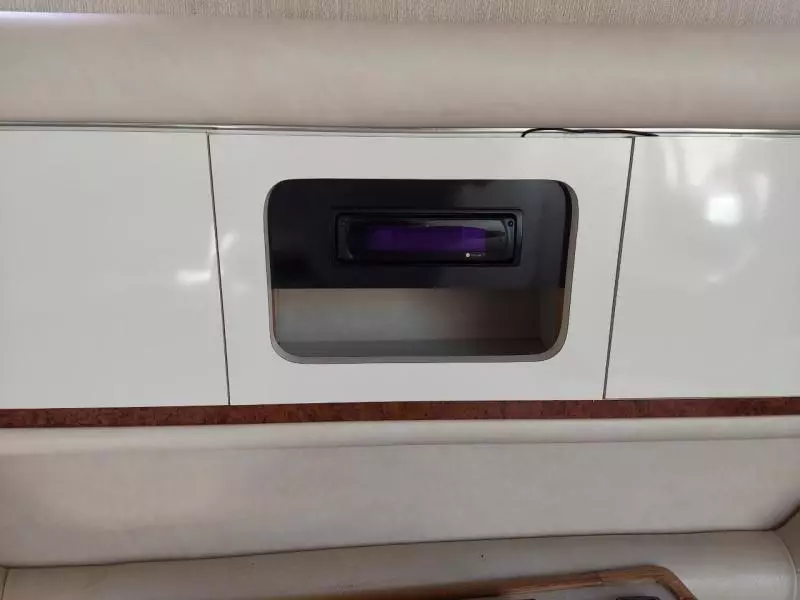 1995 Sea Ray 330 Sundancer