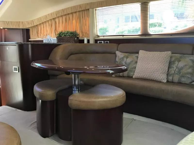 2005 Sea Ray 40 Motor Yacht