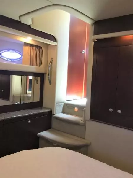 2005 Sea Ray 40 Motor Yacht