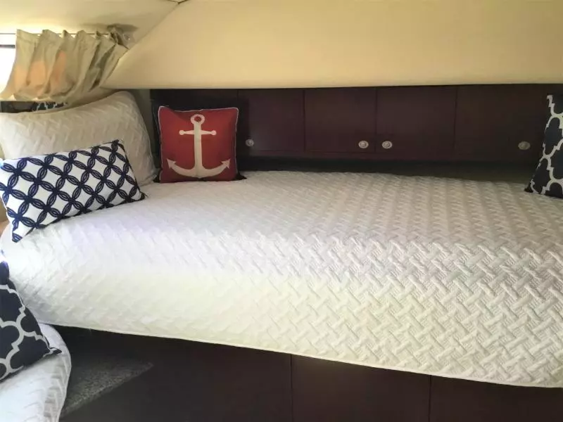 2005 Sea Ray 40 Motor Yacht