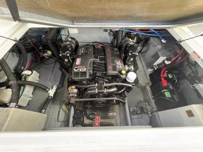 1998 Sea Ray 270 Sundancer