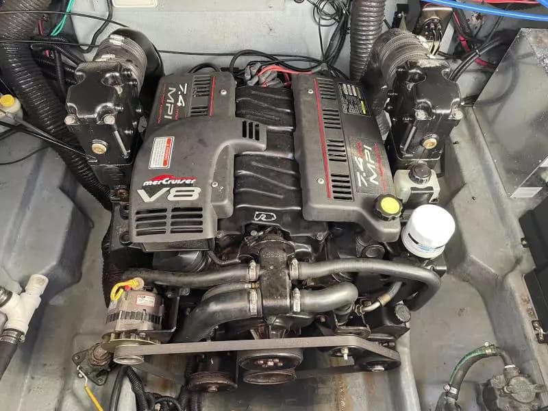 1998 Sea Ray 270 Sundancer