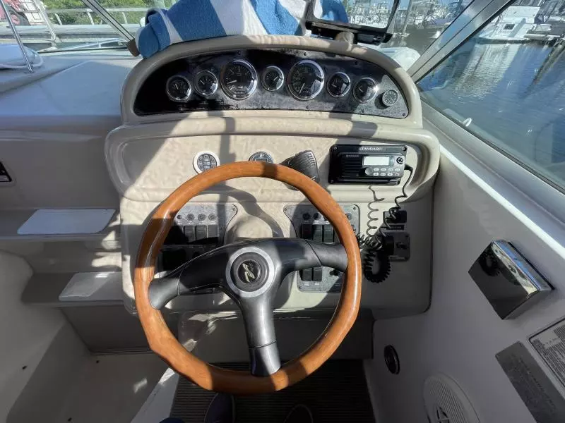 1998 Sea Ray 270 Sundancer