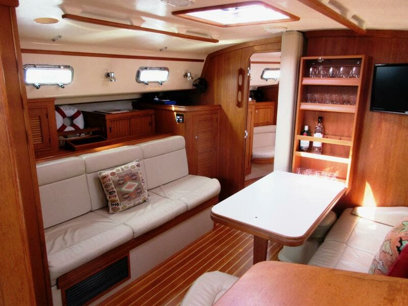 2004 Island Packet 420