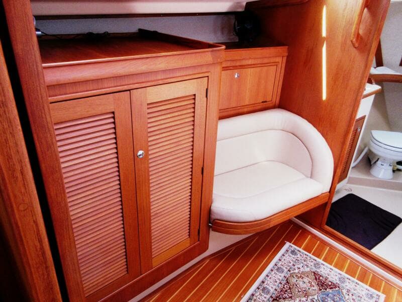 2004 Island Packet 420