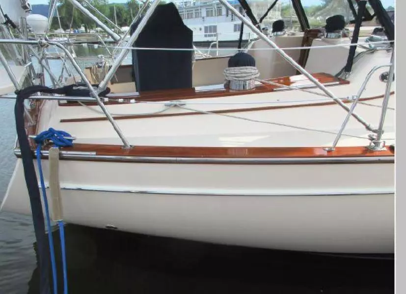 2004 Island Packet 420