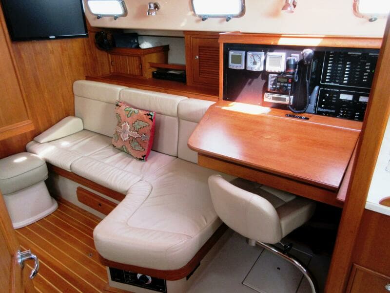 2004 Island Packet 420