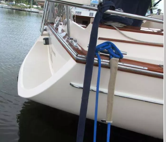 2004 Island Packet 420