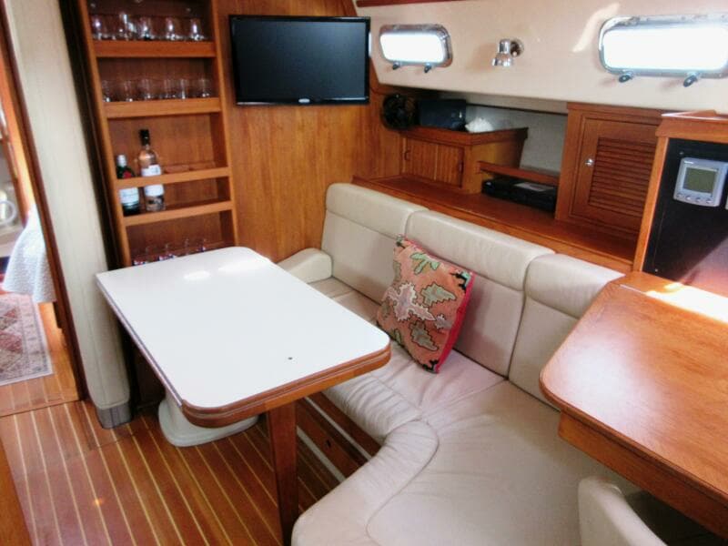 2004 Island Packet 420