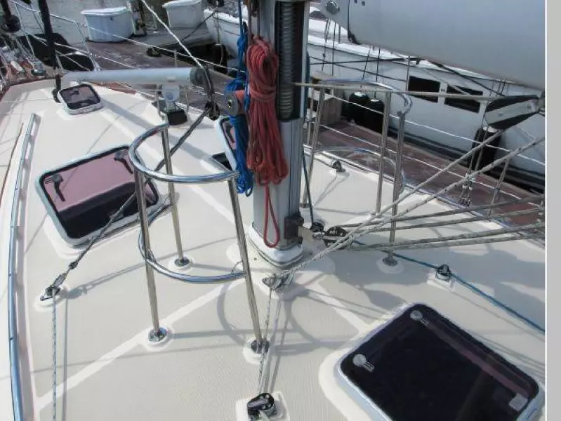 2004 Island Packet 420