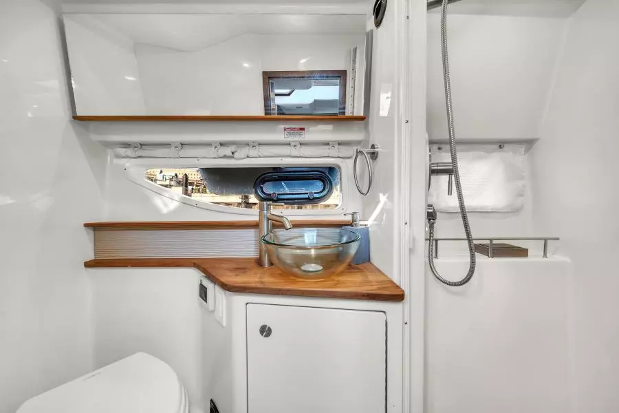 2019 Sea Ray Sundancer Coupe