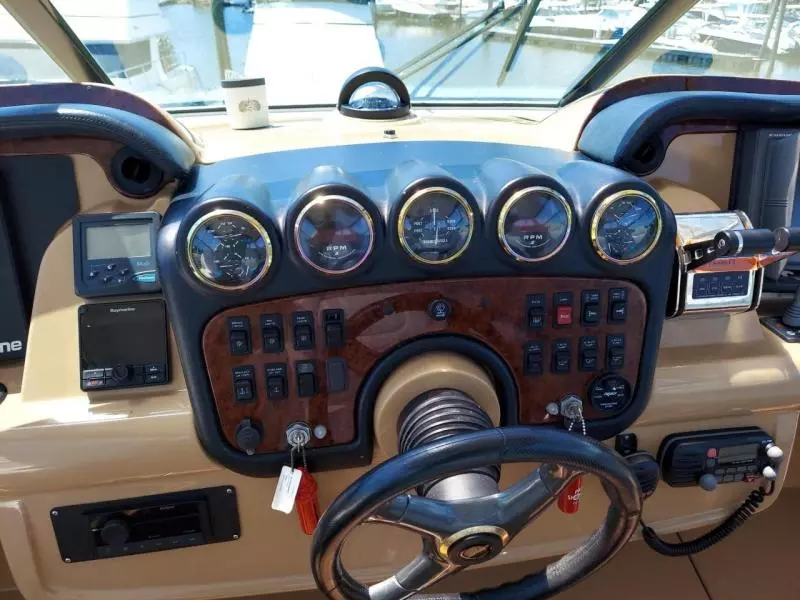 2001 Carver 466 Motor Yacht