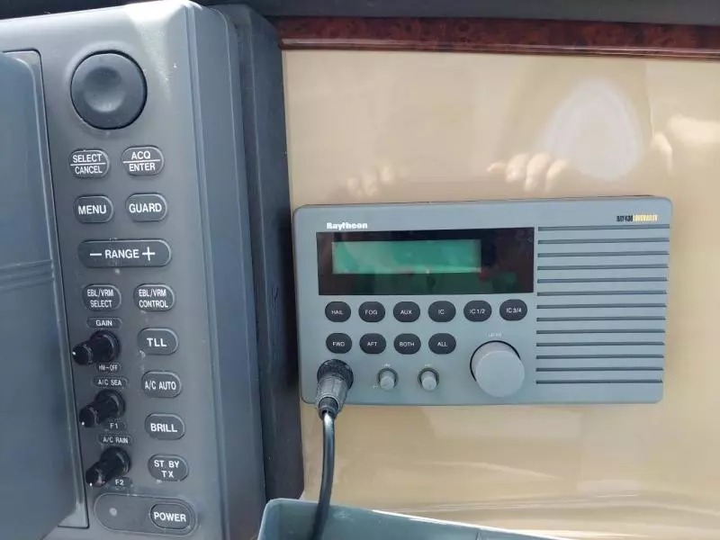 2001 Carver 466 Motor Yacht