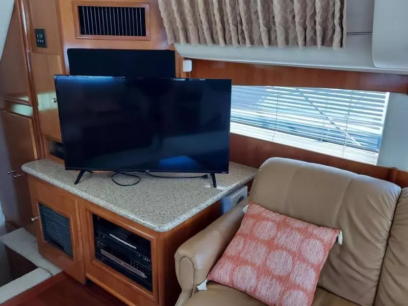 2001 Carver 466 Motor Yacht