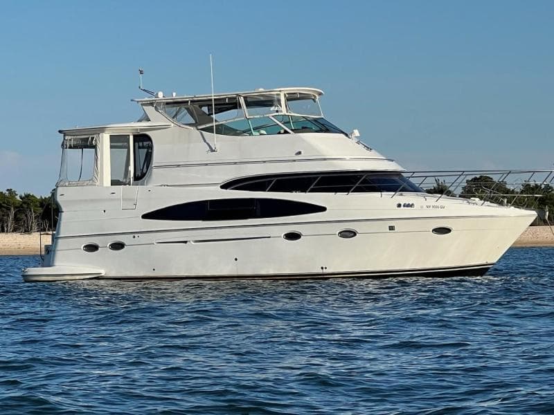 2001 Carver 466 Motor Yacht