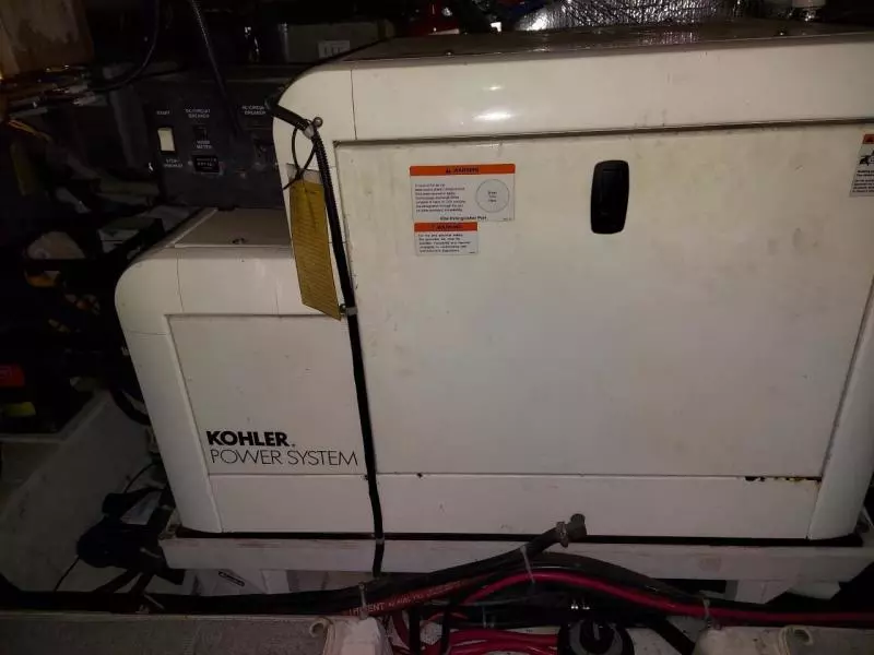 2001 Carver 466 Motor Yacht