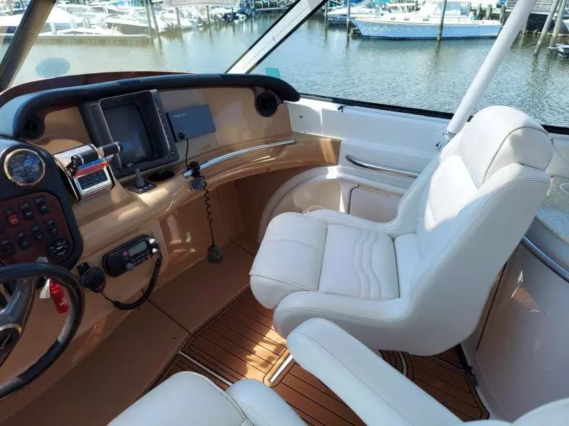 2001 Carver 466 Motor Yacht