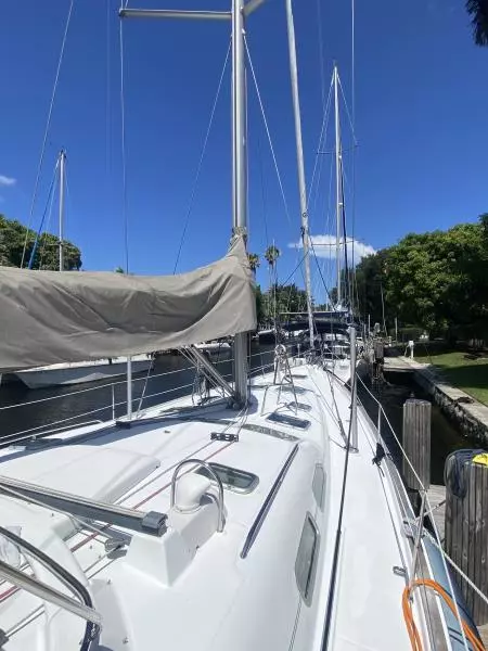 2004 Beneteau 473
