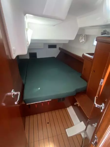 2004 Beneteau 473