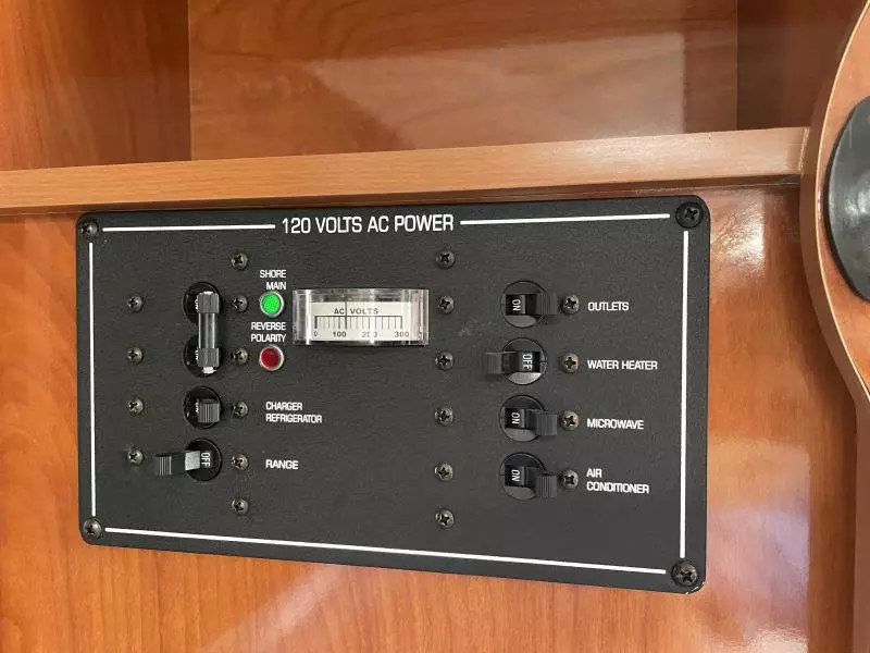 2004 Four Winns Vista