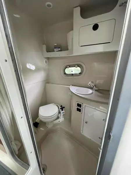 2004 Four Winns Vista