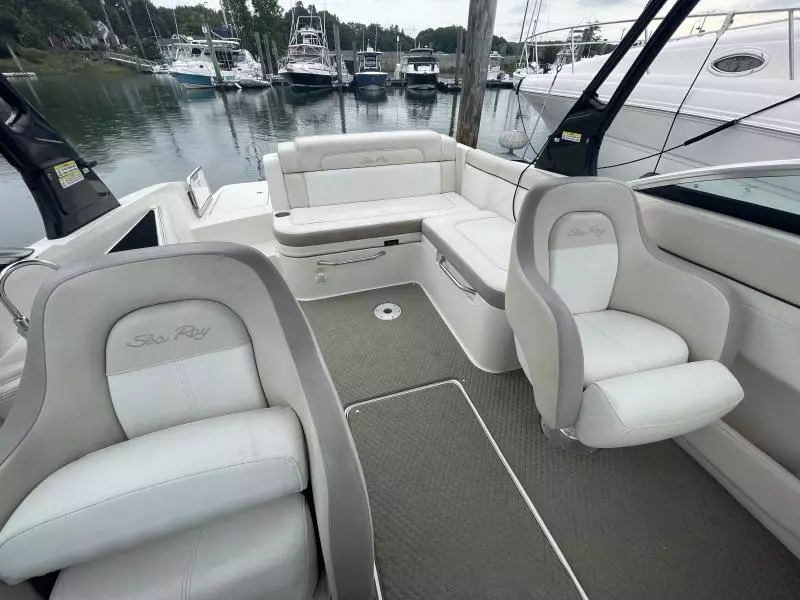 2013 Sea Ray Sundeck