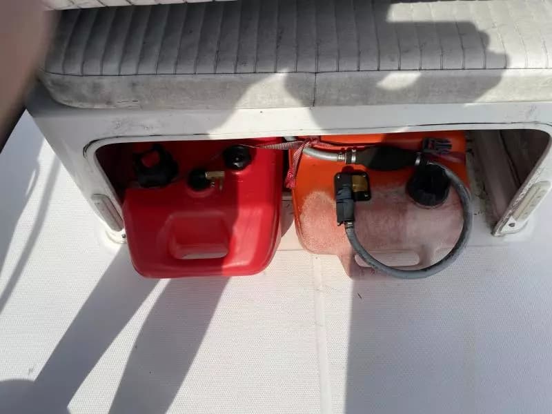 2010 Boston Whaler 170 Montauk