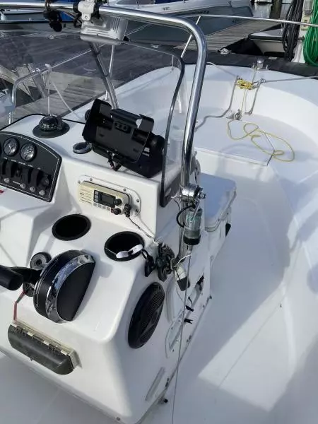 2010 Boston Whaler 170 Montauk