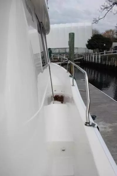 2003 Mainship 390 Trawler