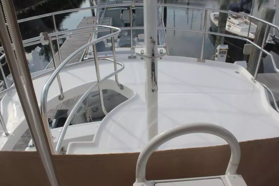 2003 Mainship 390 Trawler