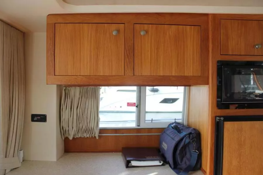 2003 Mainship 390 Trawler