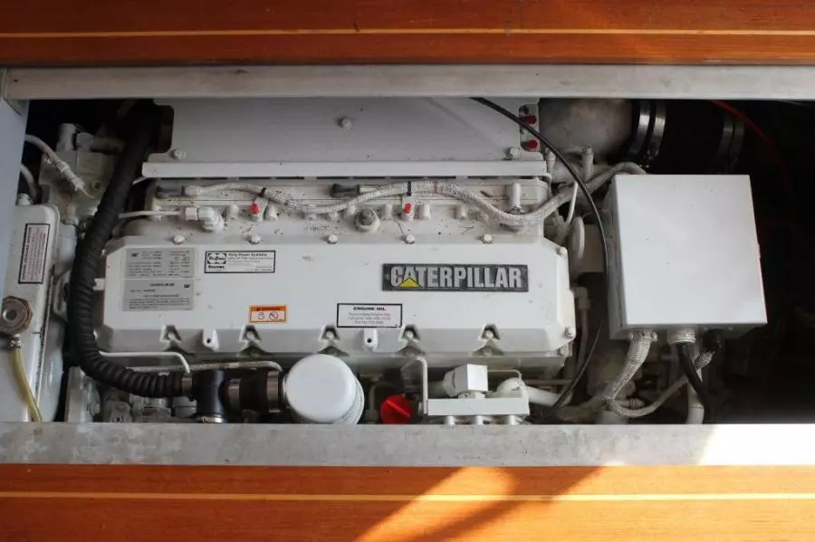 2003 Mainship 390 Trawler