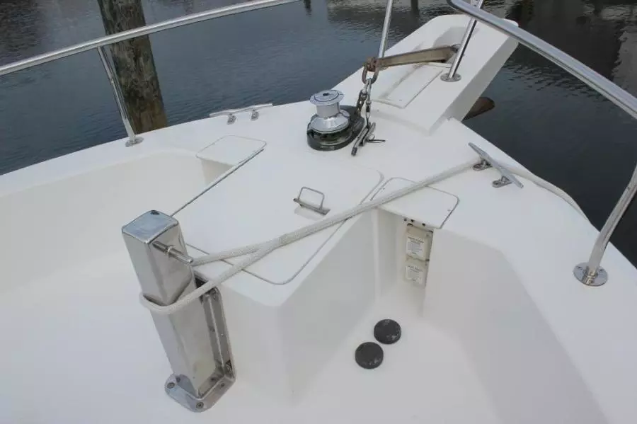 2003 Mainship 390 Trawler