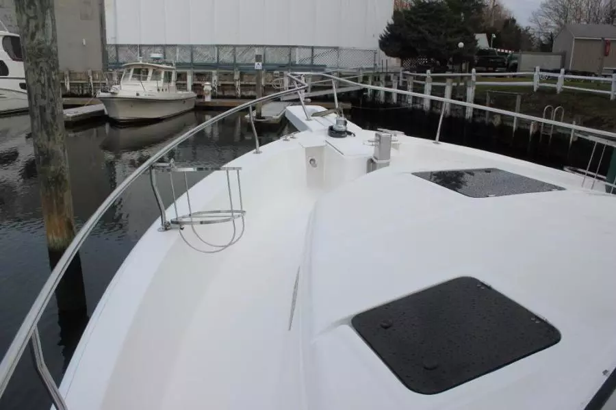 2003 Mainship 390 Trawler