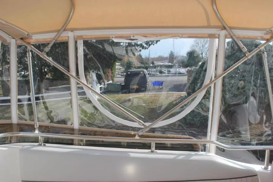 2003 Mainship 390 Trawler