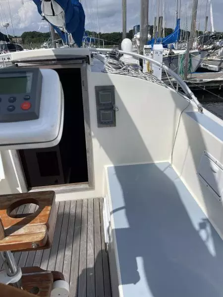 1983 Hinterhoeller Nonsuch 30 Classic