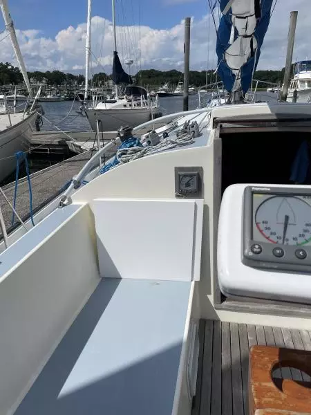 1983 Hinterhoeller Nonsuch 30 Classic
