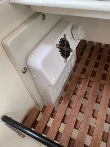 1983 Hinterhoeller Nonsuch 30 Classic