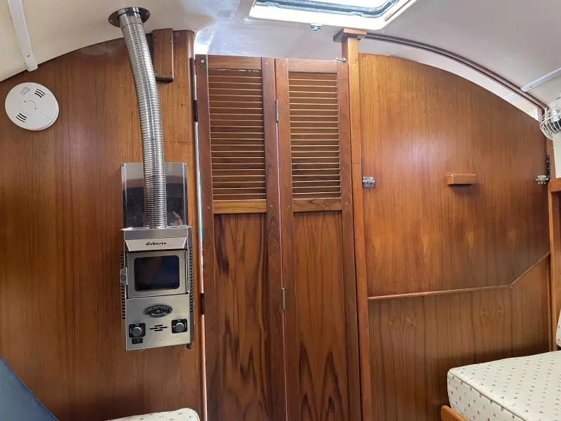 1983 Hinterhoeller Nonsuch 30 Classic