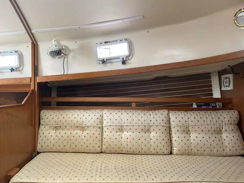 1983 Hinterhoeller Nonsuch 30 Classic