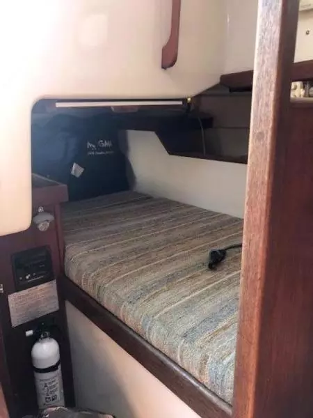 1981 Nonsuch 30
