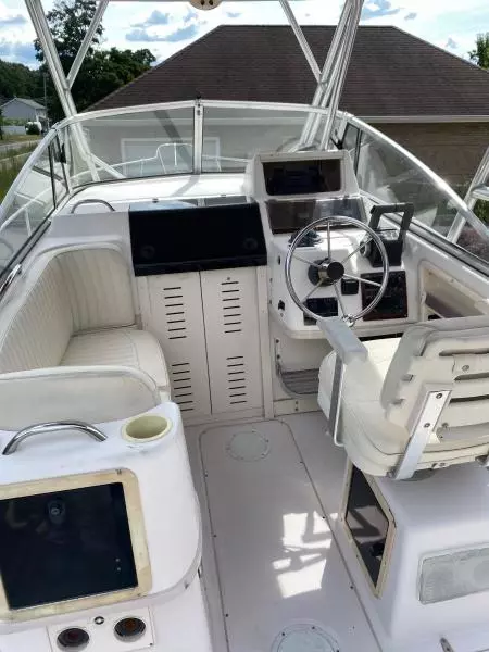 2000 Grady-White 268 Islander