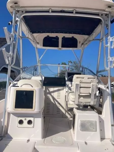 2000 Grady-White 268 Islander